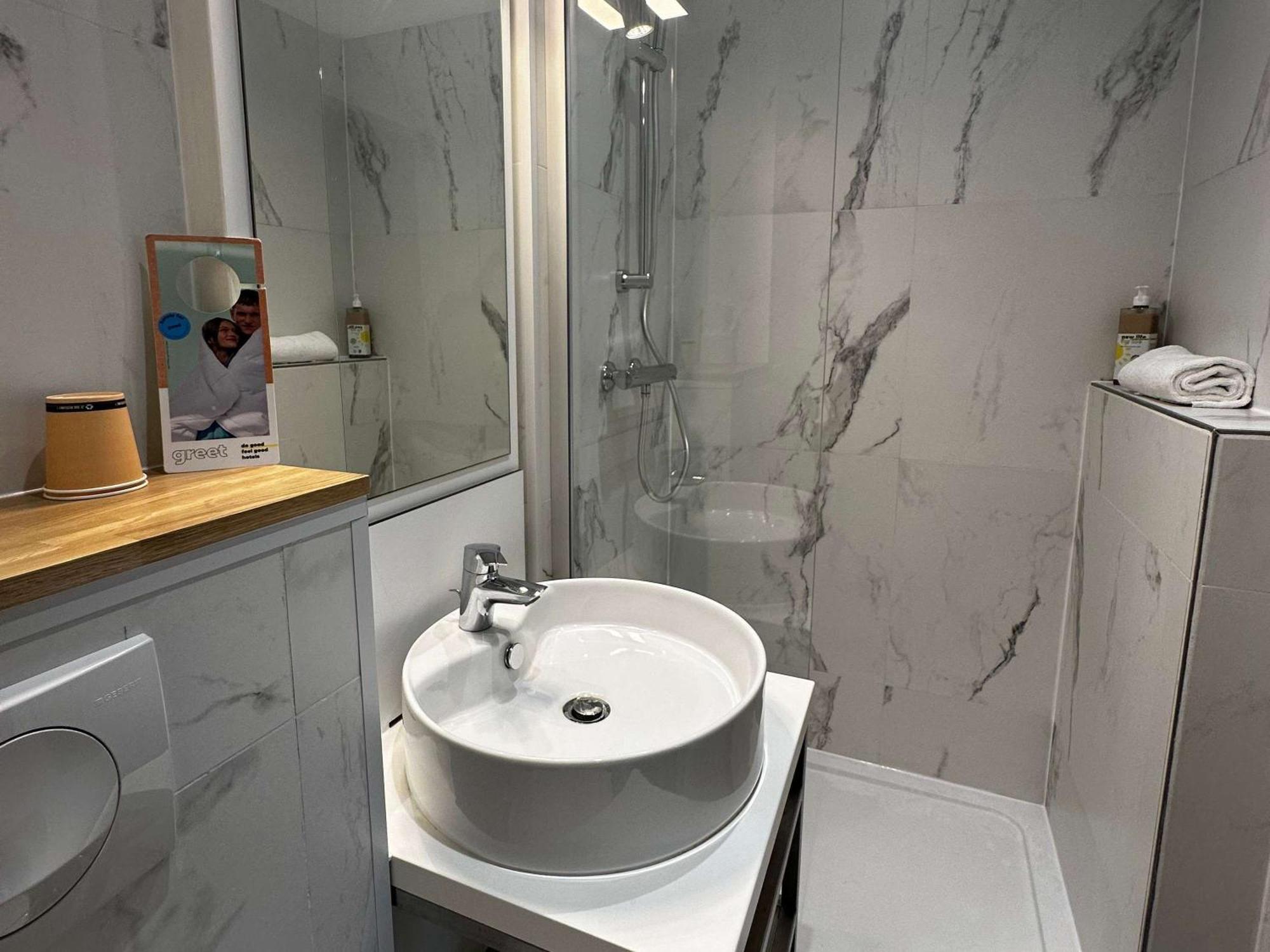Greet Hotel Lille Gare Flandres - Groupe Accor Экстерьер фото